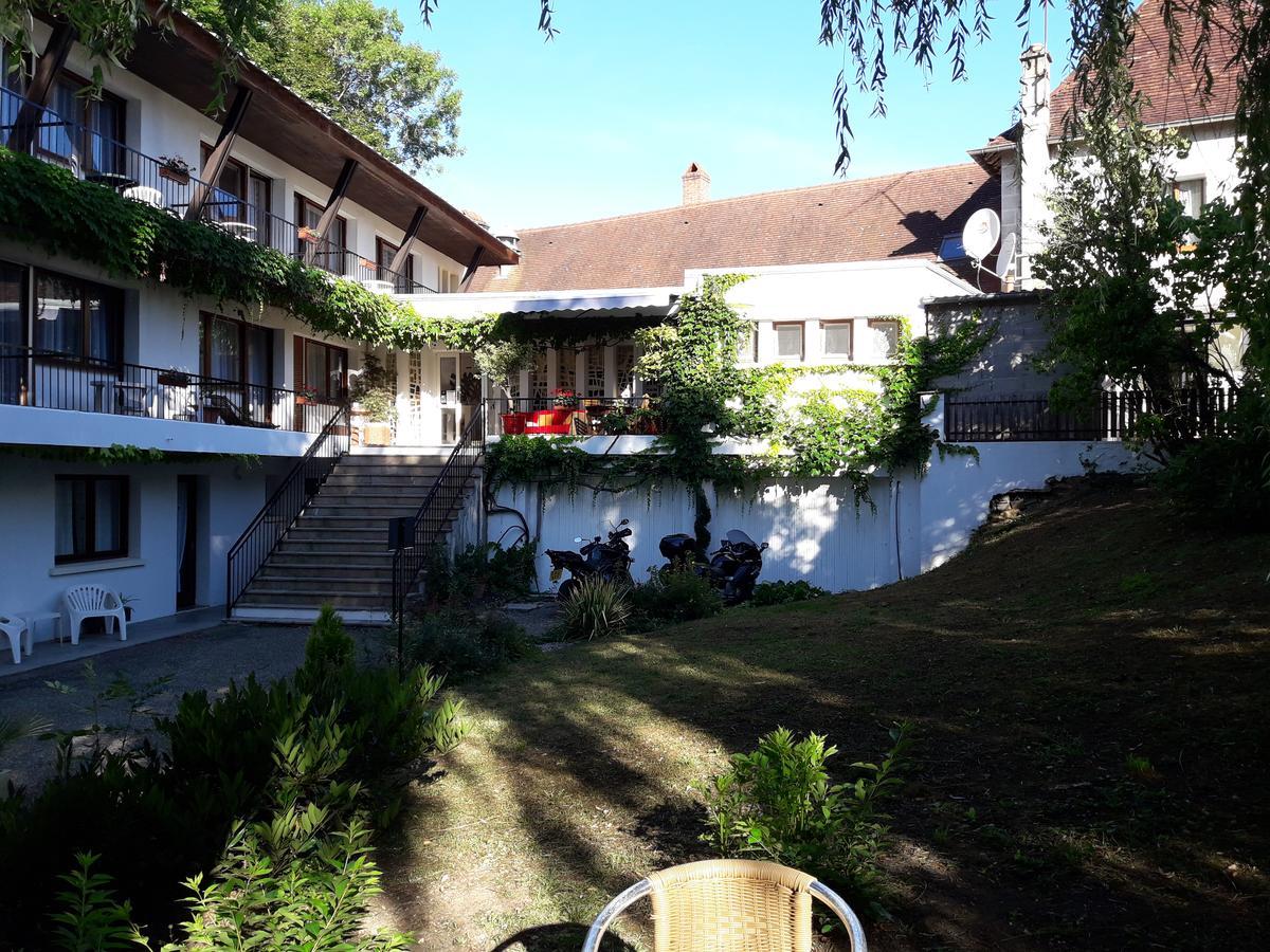 Hotel Restaurant La Croix Blanche Lione Esterno foto